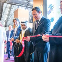 الشؤون الإسلامية في معرض أبوظبي توزع أكثر من 5000 نسخة من كتاب الله