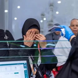 أمير منطقة المدينة المنورة يزور ميقات ذي الحليفة ويتفقد أعمال المرحلة الأولى من مشروع التطوير والتأهيل التي يشهدها المسجد