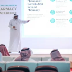 الأمير عبدالعزيز بن سعود يلتقي متقاعدي القطاعات التابعة لوزارة الداخلية بالمدينة المنورة