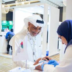 أمير منطقة الرياض ونائبه يؤديان صلاة الميت على صاحبة السمو الملكي الأميرة جواهر بنت بندر بن محمد بن عبدالعزيز آل سعود