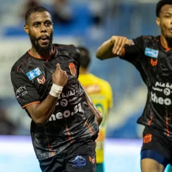 جوازات مطار الأمير محمد بن عبدالعزيز بالمدينة المنورة تستقبل أولى رحلات ضيوف الرحمن القادمين من الصومال لأداء فريضة حج هذا العام