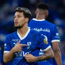 الشباب يفوز على الأهلي بثلاثية في دوري روشن