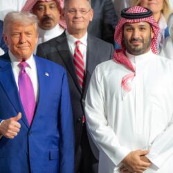 أمير قطر يصل الرياض وفي مقدمة مستقبليه نائب أمير المنطقة