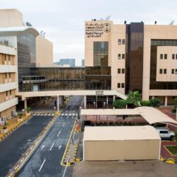 أمير دولة الكويت يصل الرياض وفي مقدمة مستقبليه نائب أمير المنطقة