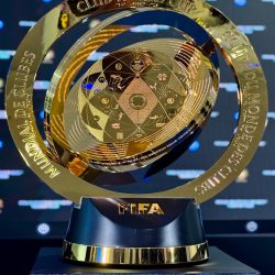 حجاج بيت الله الحرام يؤدون الصلوات في مسجد الخيف وسط أجواء إيمانية وخدمات متكاملة