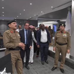 وزير النقل والخدمات اللوجستية يقف على جاهزية مطار الملك عبدالعزيز الدولي لمرحلة مغادرة ضيوف الرحمن