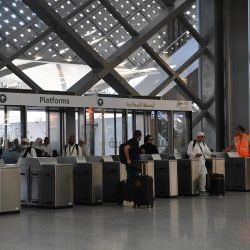 مدير عام الجوازات المكلف يتفقد سير العمل في صالات الجوازات بميناء جدة الإسلامي