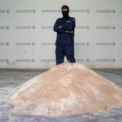 مطار الملك فهد الدولي يدعو المسافرين للتحقق من مستجدات الرحلات الجوية