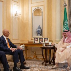 مفتي عام المملكة يستقبل نائب رئيس مجلس إدارة جمعية أمراض وغسيل الكلى الصحية بالطائف