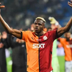 رسمياً.. “ثمانية” تفوز بحقوق نقل دوري روشن وكأس الملك حتى 2031