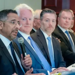 أمير القصيم يتسلم التقرير السنوي لجمعية “طعامي” ويشيد بجهودها في حفظ النعمة