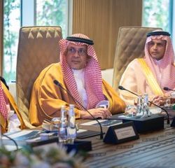 وزير الصحة يثمّن تبرع سمو ولي العهد بالدم وإطلاقه الحملة السنوية للتبرع