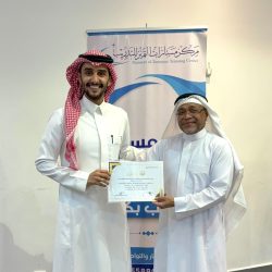 مكافحة المخدرات تقبض على مقيم بمنطقة الباحة لترويجه أقراصًا خاضعة لتنظيم التداول الطبي