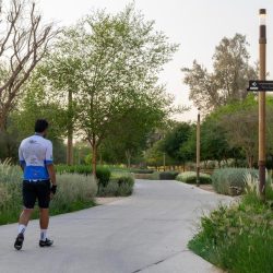 نائب أمير منطقة الرياض يؤدي صلاة الميت على والدة صاحبة السمو الملكي الأميرة جواهر بنت مساعد بن سعود بن عبدالعزيز آل سعود