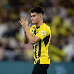 ليون يوافق على انتقال حارسه ماتيو باتويليت إلى الهلال