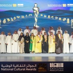 رئيس الوزراء السوداني يصل إلى المدينة المنورة