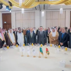 جماهير الملاكمة تترقب المواجهة بين كانيلو وكراوفورد في “لاس فيغاس”