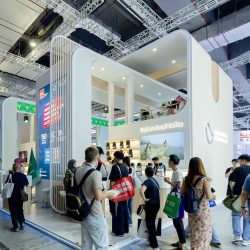 مركز الملك سلمان للإغاثة ومنظمة إنقاذ الطفولة الدولية يوقعان اتفاقية لتأسيس شراكة إستراتيجية