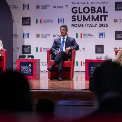 تعادل مثير بين الشباب والنهضة العُماني في افتتاحية أبطال الخليج