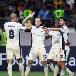 أمير منطقة الباحة يوجّه بالاستعداد لفعاليات شتاء الباحة 1447 هـ