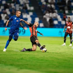 توقيع عقود مشاريع وصيانة ببلدية القنفذة