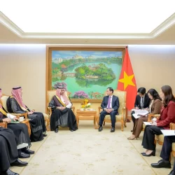 سمو وزير الخارجية ووزير خارجية سوريا يبحثان الجهود المبذولة لدعم أمن سوريا واقتصادها