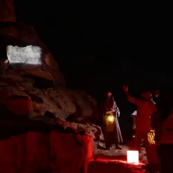 وزير الصناعة والثروة المعدنية يبحث تعزيز التعاون الصناعي والتعديني مع عدد من الدول الصديقة