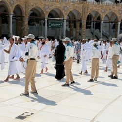 إمام المسجد الحرام: الإيمان الصادق أساس العزة والكرامة والسعادة في الدنيا والآخرة