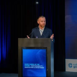 الأمير عبدالعزيز بن سعود يعقد جلسة مباحثات رسمية مع وزير الداخلية الإسباني