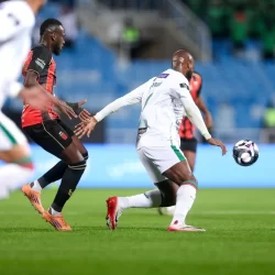 نيوم يتجاوز النجمة 2-1 ويشهد عودة سلمان الفرج