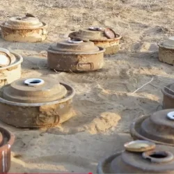 سمو ولي العهد يستقبل وزير خارجية جمهورية الصين الشعبية