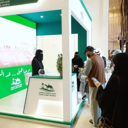 الأمسيات الشعرية تشكّل مساحة إبداعية في معرض جدة للكتاب 2025