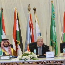 رئيس مجلس الوزراء وزير خارجية دولة قطر يصل إلى الرياض