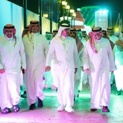 وزير الصناعة والثروة المعدنية يعقد اجتماعًا مع الملحقين التجاريين للمملكة في الخارج