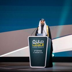 وزير الصناعة والثروة المعدنية يدشّن خطوط إنتاج جديدة لتصنيع الأدوية والمستلزمات الطبية بجدة