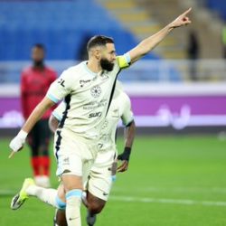 التعاون يتفوق على الشباب بهدفين دون رد ويواصل ملاحقة الصدارة