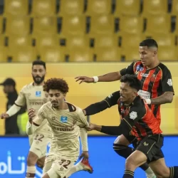 مسعود يقود الفتح للفوز على نيوم في الدوري