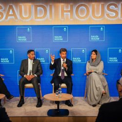 المركز الوطني لتنمية الحياة الفطرية يطلق 12 كائنًا فطريًا في متنزه السودة