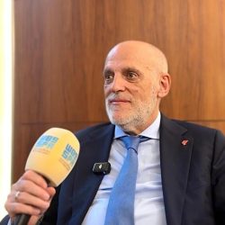 موسوعة “غينيس” تسجل شعار موسم جدة كأثقل درع مصنوع من الذهب