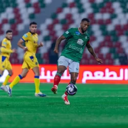 القادسية ينتزع فوزًا ثمينًا على الخليج بهدف نظيف