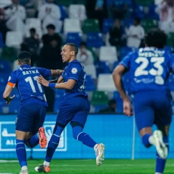 كاراسكو يقود الشباب لاكتساح الرياض بثلاثية في روشن