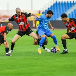 الاتفاق يحقق فوزًا ثمينًا على ضمك بثنائية في دوري روشن