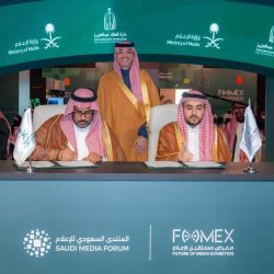 أمير المدينة المنورة يلتقي طلاب وطالبات تعليم المنطقة الفائزين بجوائز عالمية