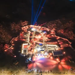 الأمير عبدالعزيز بن سعود يعقد اجتماعًا مع وزيرة الداخلية البريطانية