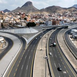 متحف القرآن الكريم بمكة المكرمة يستعرض نموذجًا لباب الكعبة المشرفة