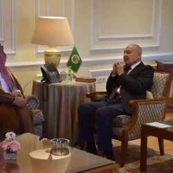 سمو وزير الخارجية يتلقى اتصالًا هاتفيًا من وزير خارجية باكستان