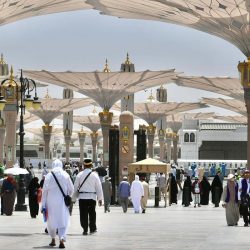 الهلال يتجاوز نيوم بثنائية ويواصل مطاردة الصدارة