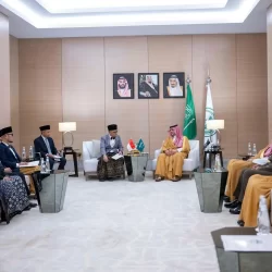 “العناية بشؤون الحرمين” تقدم خدمات الإرشاد المكاني بـ20 لغة في المسجد النبوي