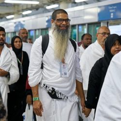 حجاج بيت الله الحرام يؤدون طواف الإفاضة في أجواء إيمانية وخدمات متكاملة