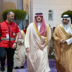 نيابةً عن خادم الحرمين الشريفين..  نائب أمير منطقة مكة المكرمة يُسلّم كسوة الكعبة المشرفة لسدنة بيت الله الحرام